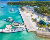 ފިޔޯރީގައި މަސް ހިފަން އުޅުނު މީހަކު ގެނބިގެން މަރުވެއްޖެ