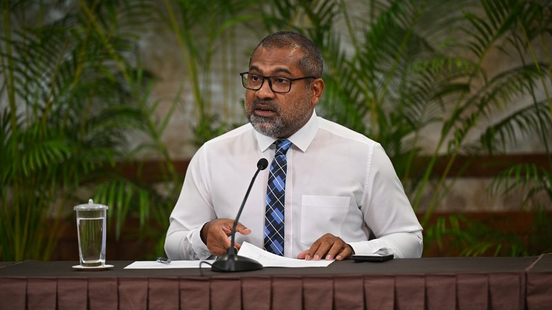 މާލެ ވިޔަފާރި ބަނދަރަށް މުދާ ބޭލުމުގައި ދިމާވާ ދަތިތައް ހައްލުކުރަނީ