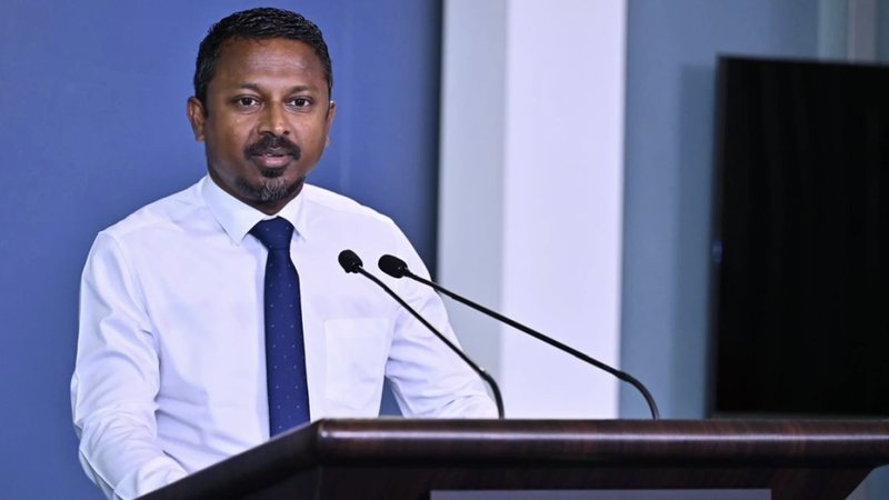 ގެއްލުނު ކަނޑުގެ ސަރަހައްދު އަލުން ހޯދަން ބޭރުގެ ވަކީލުންނާ ހަވާލުކުރަނީ